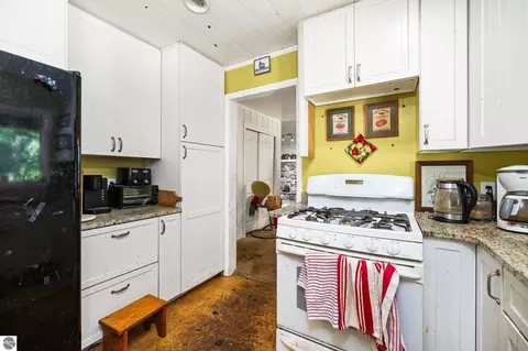 Kitchen - 10000 Harmony Dr, Interlochen, MI 49643 photo 3 of 3