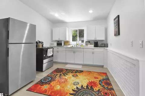 Kitchen - 5447 76th St, Baldwin, MI 49304 photo 1 of 4