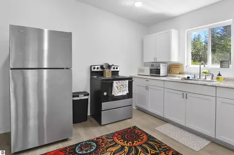 Kitchen - 5447 76th St, Baldwin, MI 49304 photo 4 of 4