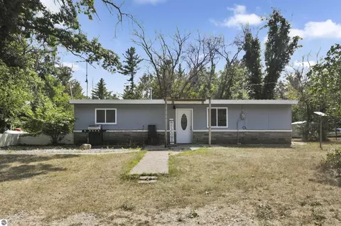 Exterior - 5447 76th St, Baldwin, MI 49304 photo 1 of 15