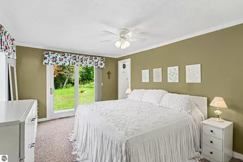Bedroom - 5387 E M-55, Hale, MI 48739 photo 3 of 3
