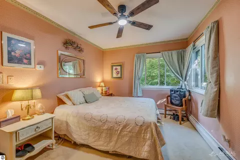 Bedroom - 2861 Cemetery Rd, Gladwin, MI 48624 photo 1 of 1