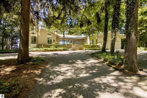 1936 Greenwood Lndg, Frankfort, MI 49635