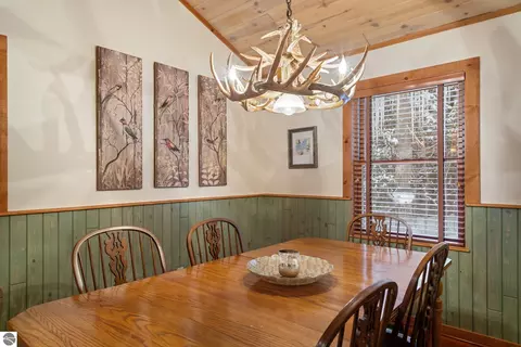Dining - 1133 W Thumb Lake Rd, Vanderbilt, MI 49795 photo 1 of 1