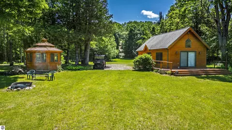 Exterior - 1133 W Thumb Lake Rd, Vanderbilt, MI 49795 photo 9 of 16
