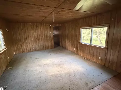 Living - 9526 W Monroe, Elwell, MI 48832 photo 5 of 6