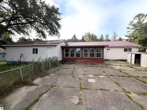 Exterior - 9526 W Monroe, Elwell, MI 48832 photo 6 of 13