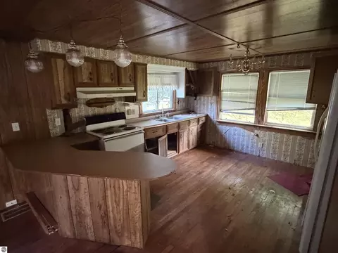 Kitchen - 9526 W Monroe, Elwell, MI 48832 photo 3 of 4
