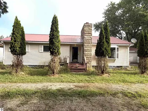 9526 W Monroe, Elwell, MI 48832