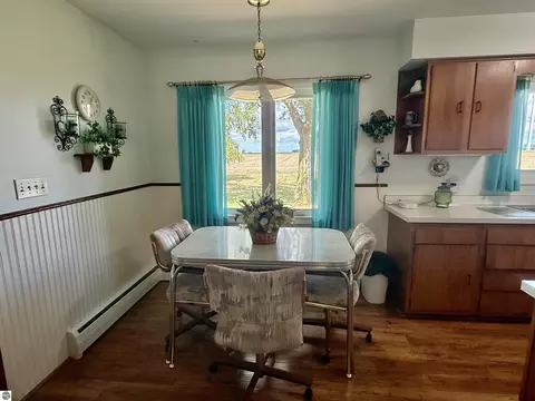 Dining - 3509 E Saint Charles Rd, Ithaca, MI 48847 photo 1 of 5