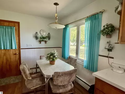 Dining - 3509 E Saint Charles Rd, Ithaca, MI 48847 photo 2 of 5