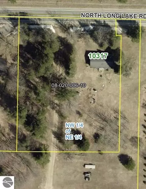 10317 N Long Lake Rd, Traverse City, MI 49685
