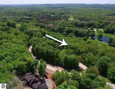 000- Unit 33 Mountainwoods Dr, Thompsonville, MI 49683