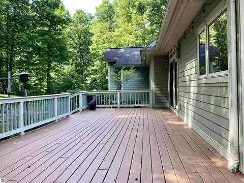 Exterior - 6788 E Hoxie Rd, Cedar, MI 49621 photo 11 of 17