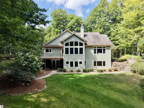 Exterior - 6788 E Hoxie Rd, Cedar, MI 49621 photo 2 of 17