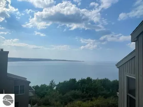 10 Pinnacle Pl # A, Glen Arbor, MI 49636