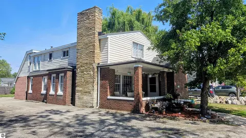 22929 Furton St, Saint Clair Shores, MI 48082