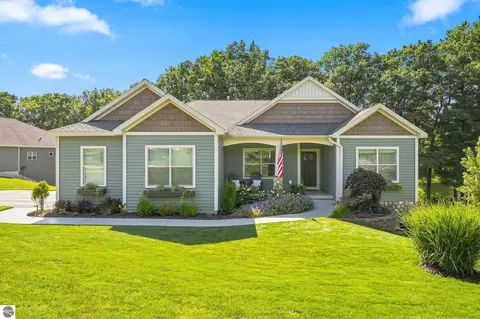 3173 Lake Meadows Cir, Traverse City, MI 49685