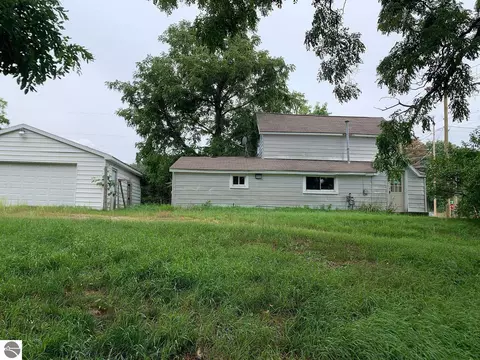 Exterior - 293 Birch St, Harrison, MI 48625 photo 1 of 2