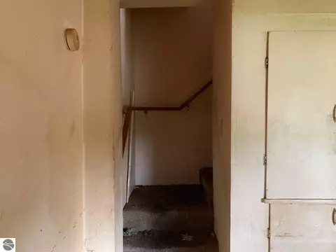 Entry Way - 293 Birch St, Harrison, MI 48625 photo 9 of 11