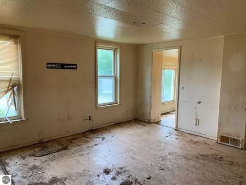 Living - 293 Birch St, Harrison, MI 48625 photo 1 of 2