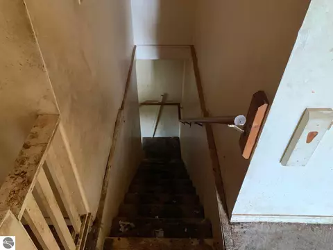 Entry Way - 293 Birch St, Harrison, MI 48625 photo 8 of 11