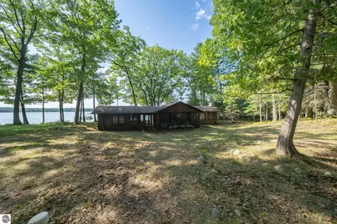 Exterior - 276 E Traverse Lake Rd, Cedar, MI 49621 photo 18 of 22