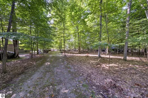 Exterior - 276 E Traverse Lake Rd, Cedar, MI 49621 photo 21 of 22