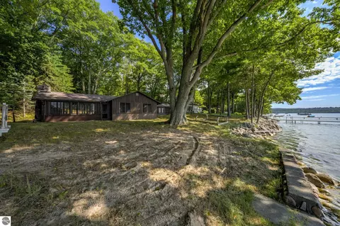 Exterior - 276 E Traverse Lake Rd, Cedar, MI 49621 photo 6 of 22