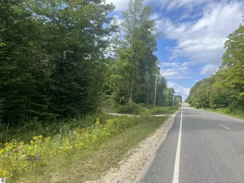 7 Mile Rd, Lake City, MI 49651