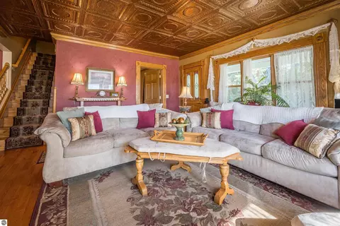 Living - 9644 E Deerfield Rd, Shepherd, MI 48883 photo 2 of 6