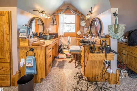 Bath - 9644 E Deerfield Rd, Shepherd, MI 48883 photo 2 of 4
