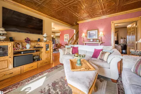Living - 9644 E Deerfield Rd, Shepherd, MI 48883 photo 3 of 6