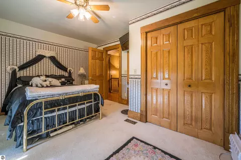 Bedroom - 9644 E Deerfield Rd, Shepherd, MI 48883 photo 3 of 5