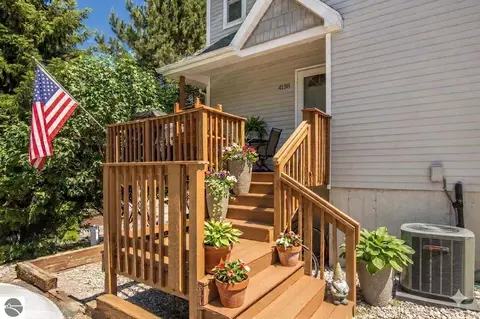 4138 Sherwood Forest Dr, Traverse City, MI 49686