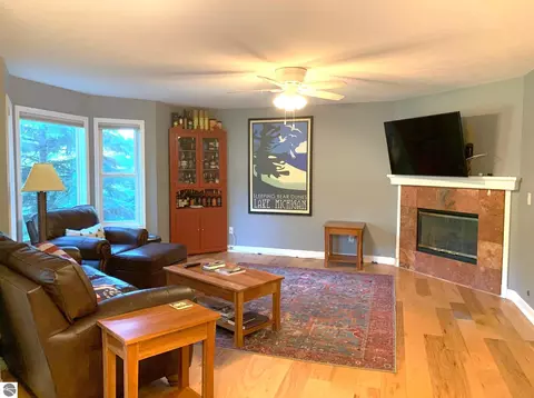 4138 Sherwood Forest Dr, Traverse City, MI 49686