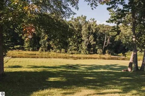 Exterior - 1041 Radov Rd, Gladwin, MI 48624 photo 8 of 19