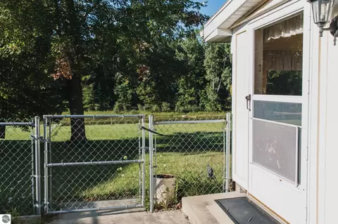 Exterior - 1041 Radov Rd, Gladwin, MI 48624 photo 12 of 19
