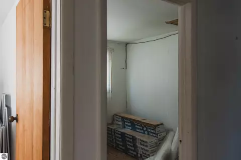 Bedroom - 1041 Radov Rd, Gladwin, MI 48624 photo 3 of 3