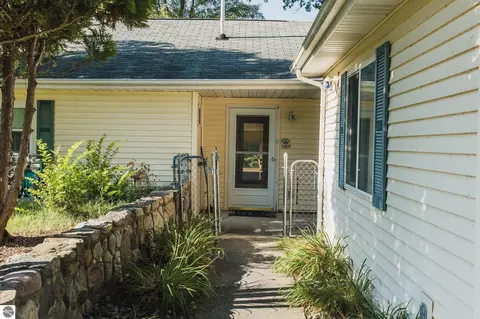 Exterior - 1041 Radov Rd, Gladwin, MI 48624 photo 2 of 19