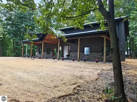 11759 E M 72, Williamsburg, MI 49690 photo 16