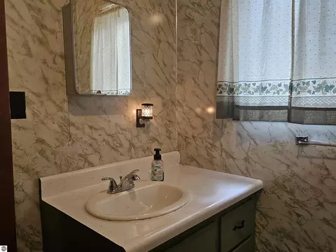 Bath - 2937 Sagato Trl, Lupton, MI 48635 photo 3 of 3