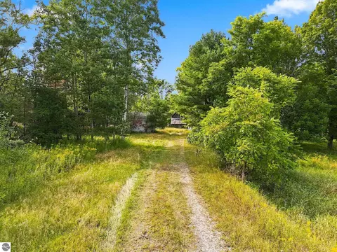 10090 S Cedar, Cedar, MI 49621 photo 3