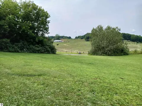 2808 Lake George Rd, West Branch, MI 48661