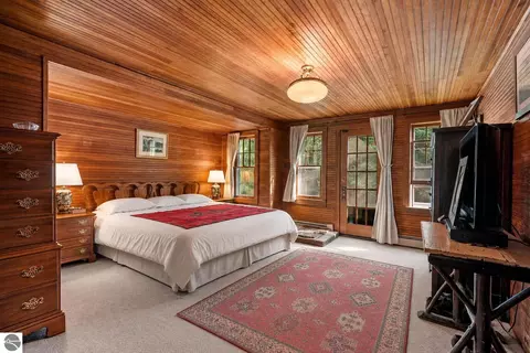 Bedroom - 3182 Twin Pine Rd, Grayling, MI 49738 photo 1 of 7