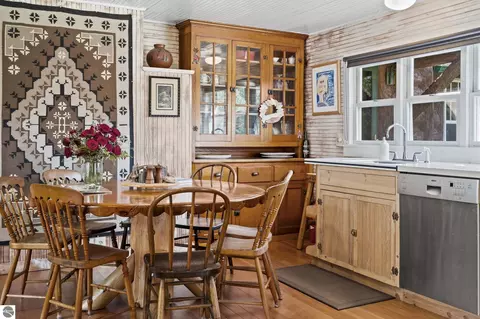 Dining - 3182 Twin Pine Rd, Grayling, MI 49738 photo 3 of 6