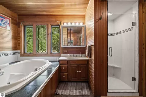 Bath - 3182 Twin Pine Rd, Grayling, MI 49738 photo 1 of 7
