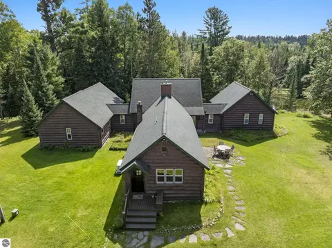 Exterior - 3182 Twin Pine Rd, Grayling, MI 49738 photo 4 of 18