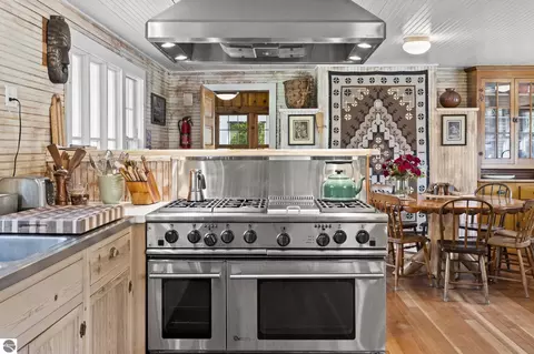 Kitchen - 3182 Twin Pine Rd, Grayling, MI 49738 photo 6 of 8