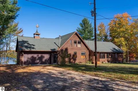 5048 W Stevenson Lake Rd, Lake, MI 48632